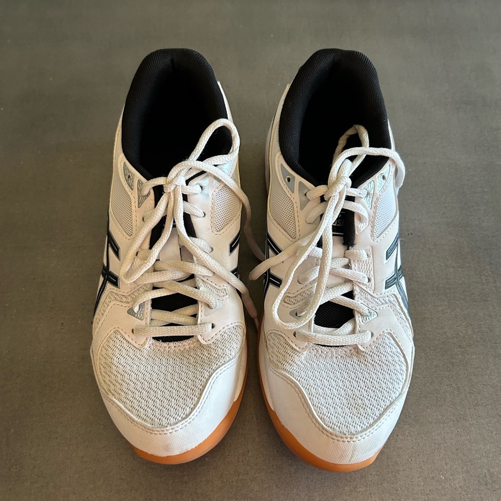 ASICS Gel-Rocket Sneakers. Tennis or pickle ball! Size: Women’s 7.